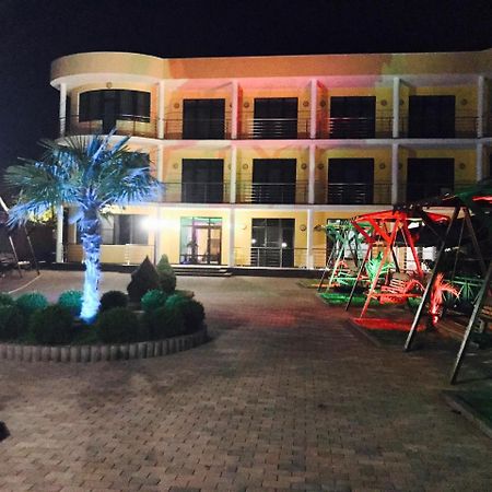 Hotel Danelyan Pizunda Esterno foto