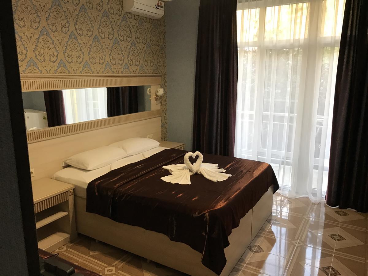 Hotel Danelyan Pizunda Esterno foto